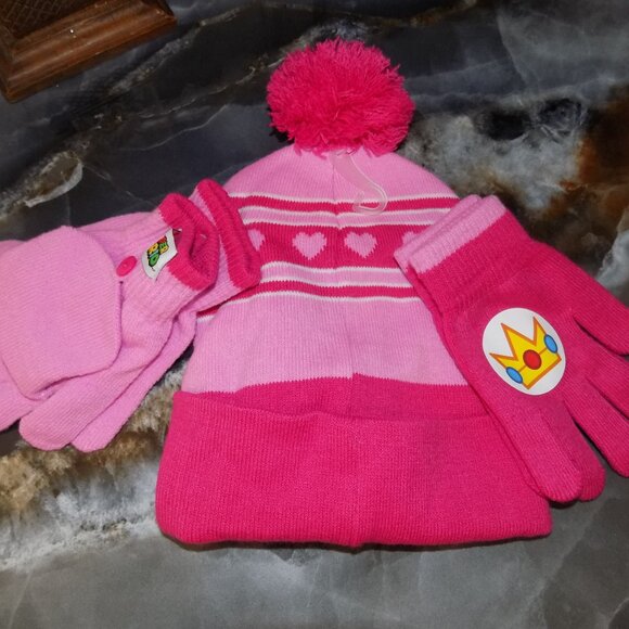 Nintendo Princess Peach Multi-Color 3 PC Beanie Hat, Flip-Top Glove, Glove Set - Picture 3 of 3